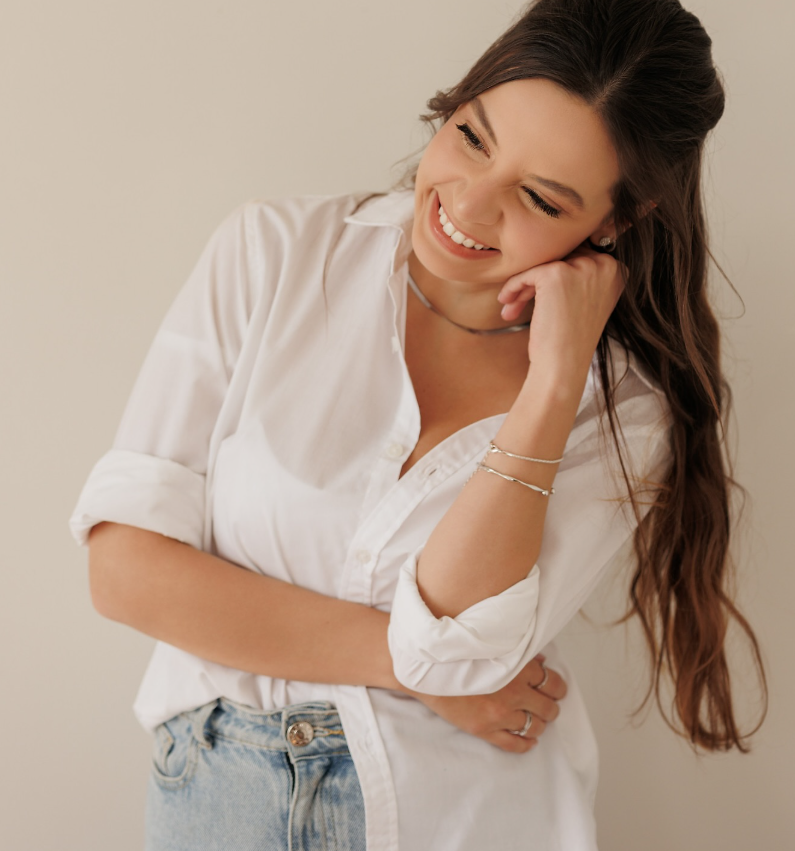 Foto da Instrutora Camila